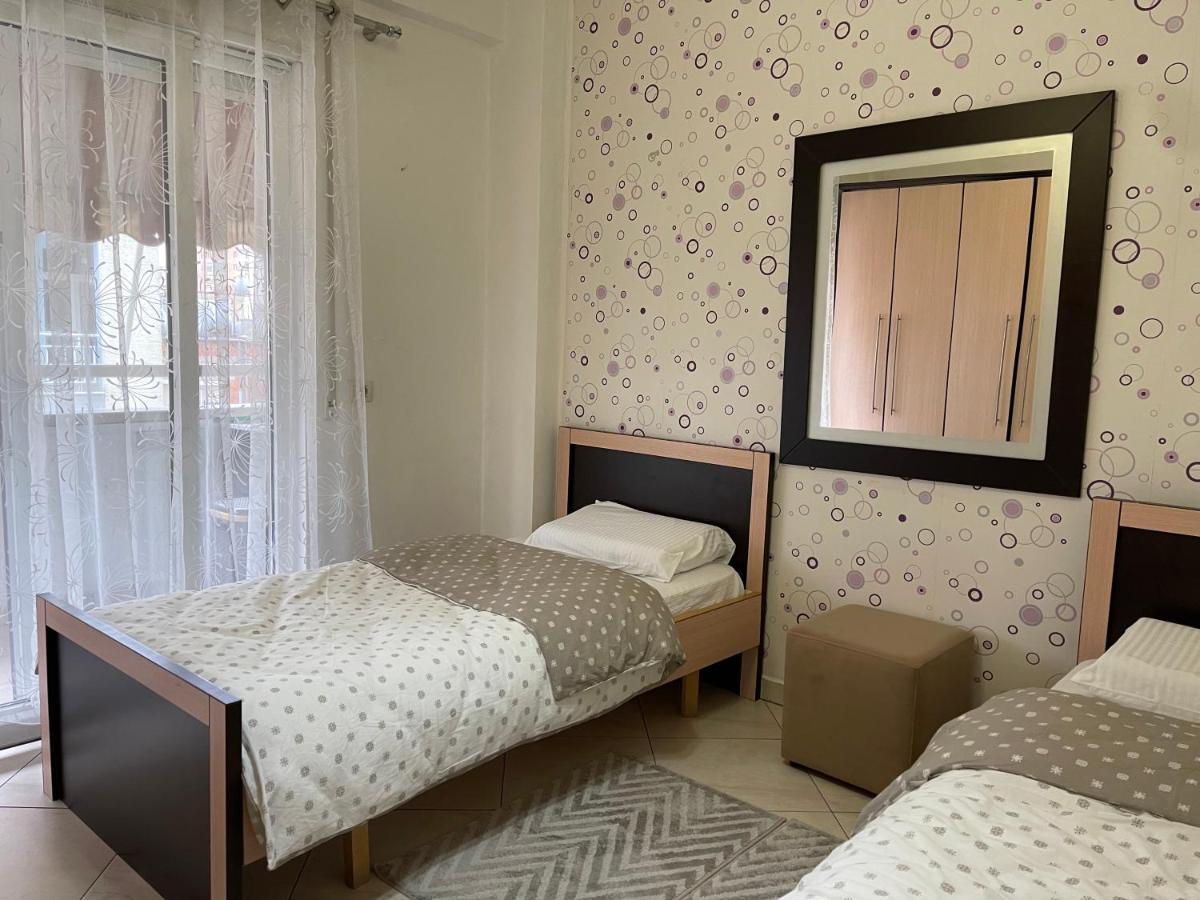 Tirana New Bazaar-Apartment 2 Екстер'єр фото