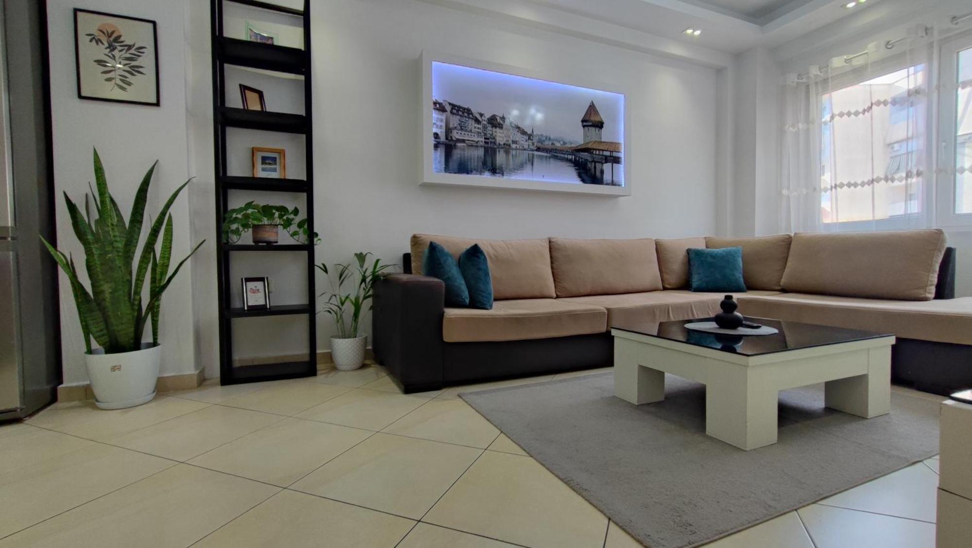 Tirana New Bazaar-Apartment 2 Екстер'єр фото
